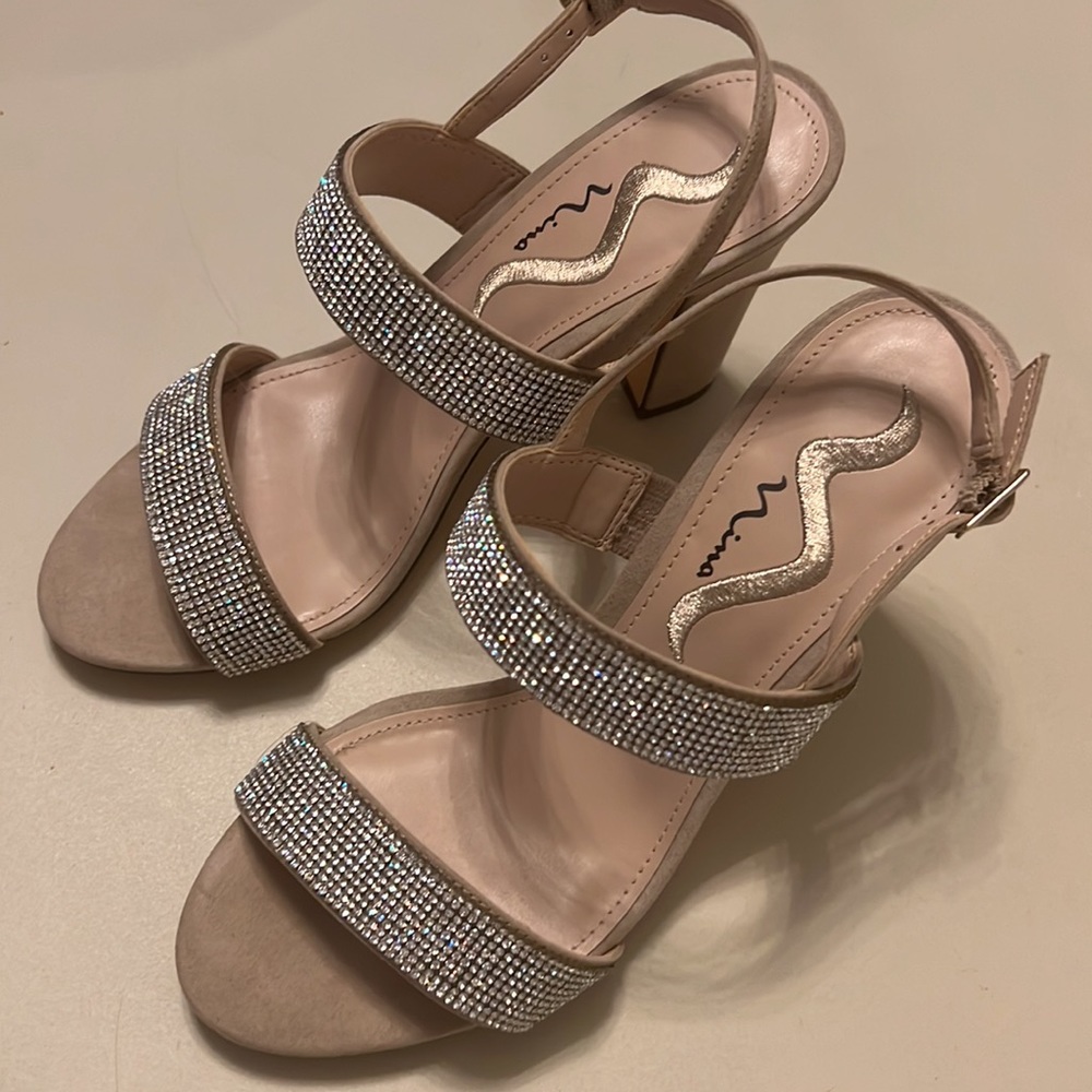 Nina dress shoes, like new